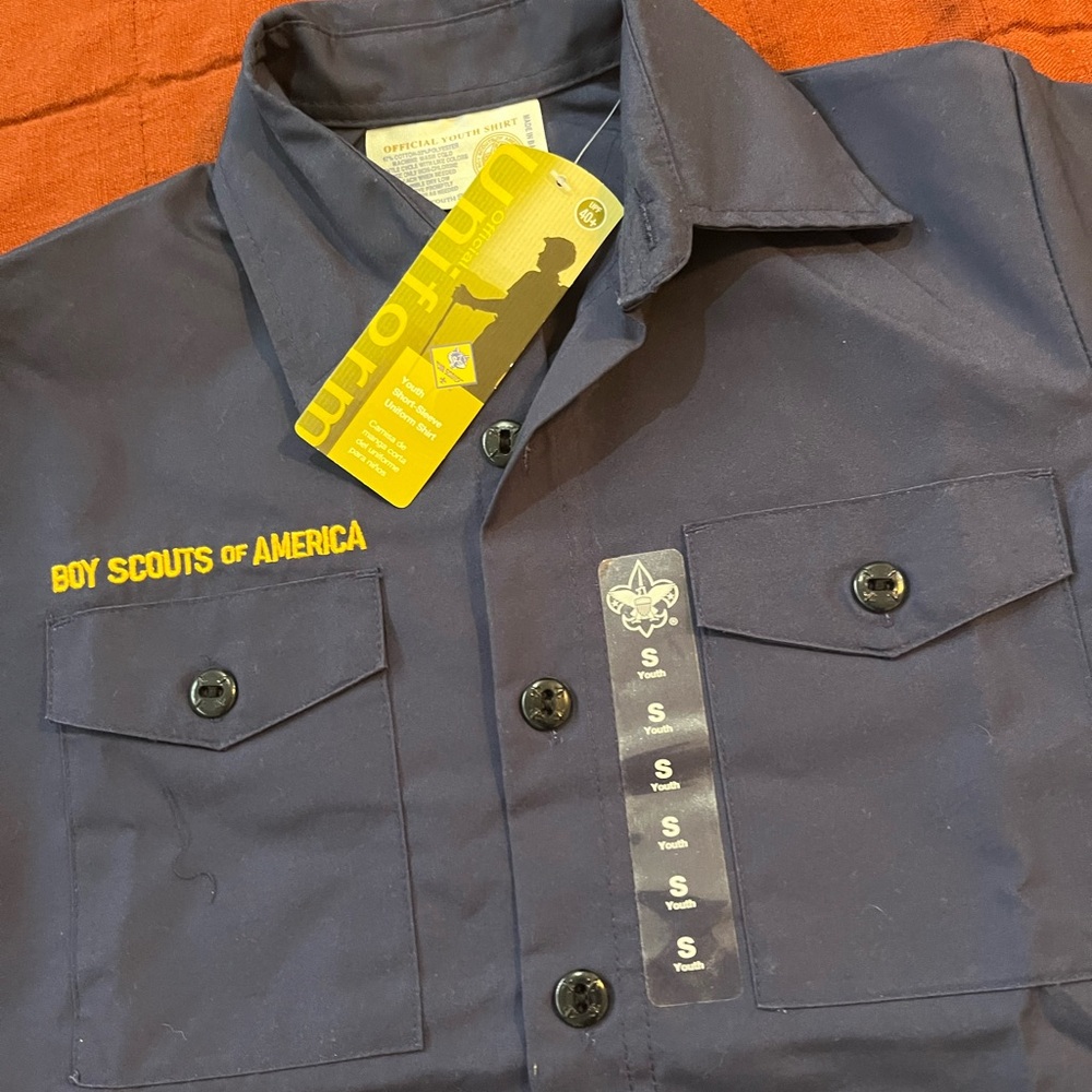 Boy Scouts of America Uniform shirt, socks & bandana - Youth S - Picture 3 of 6